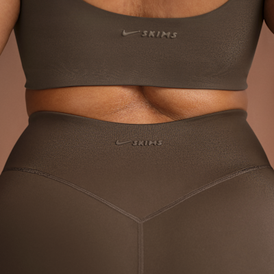 NikeSKIMS Matte Women's High-Waisted Slim Flared Leggings