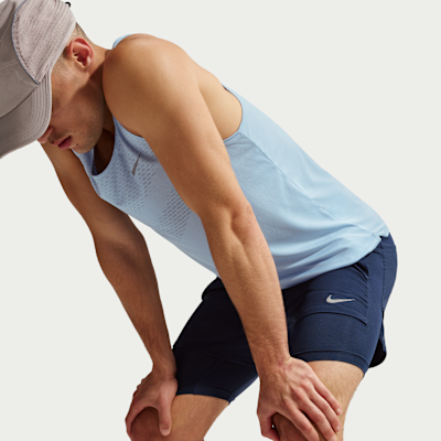 Nike Stride Dri-FIT hybride hardloopshorts voor heren (13 cm)