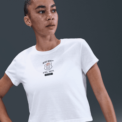 Nike Club Women's Cropped T-Shirt