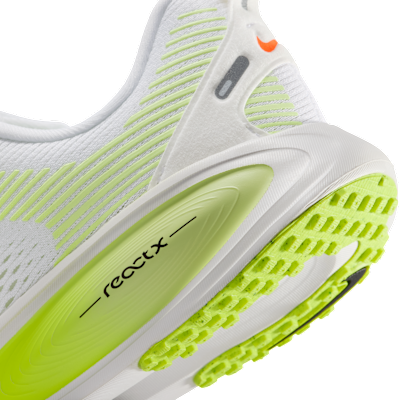 Nike Vomero 18 Older Kids' Road Running Shoes