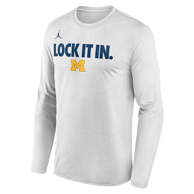 Michigan 2026 On-Court Bench Men's Nike Dri-FIT College Long-Sleeve T-Shirt