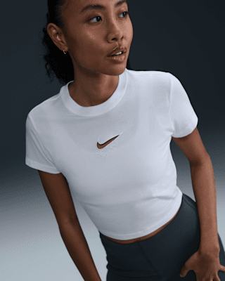 Женская футболка Nike Sportswear Chill Knit Slim Cropped