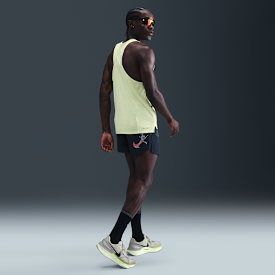 Shorts de correr Dri-FIT de 13 cm con forro de ropa interior para hombre Nike Stride