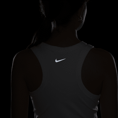 Nike One Fitted Women's Dri-FIT Cropped Tank Top