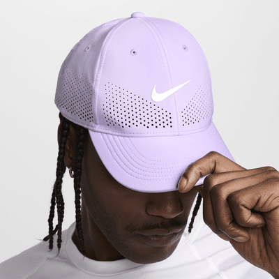 Gorra Swoosh estructurada Nike DriFIT ADV Club