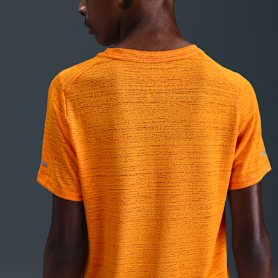 Nike Dri-FIT Miler Older Kids' (Boys') Training Top