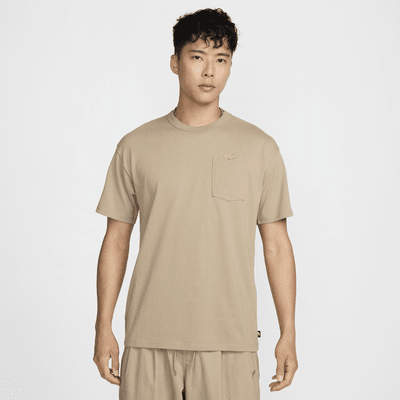 Nike Sportswear Premium Essentials Men's Pocket T-Shirt