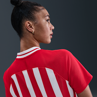 Nike Sportswear Camiseta corta de manga corta - Mujer