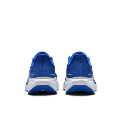 Tenis de correr en pavimento universitarios Nike para hombre Kentucky Pegasus 41