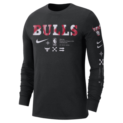 Chicago Bulls Men's Nike NBA Long-Sleeve T-Shirt.