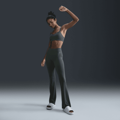 Nike Zenvy magas derekú, kiszélesedő szárú női leggings