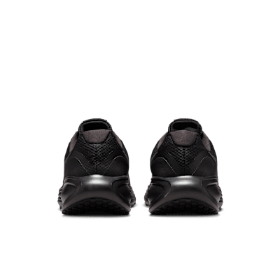 Tenis de correr en pavimento para hombre Nike Revolution 8