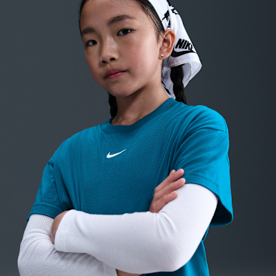 Nike Sportswear Essential Big Kids' (Girls') T-Shirt