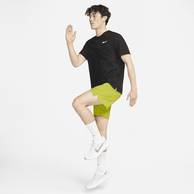 กางเกงขาสั้นอเนกประสงค์ 7 นิ้วไม่มีซับในผู้ชาย Nike Dri-FIT Unlimited