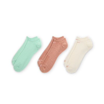 Calcetines de entrenamiento ocultos, con
amortiguación, Nike Everyday Plus (3
pares)