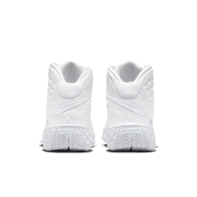 Kobe III Protro EP Basketball Shoes