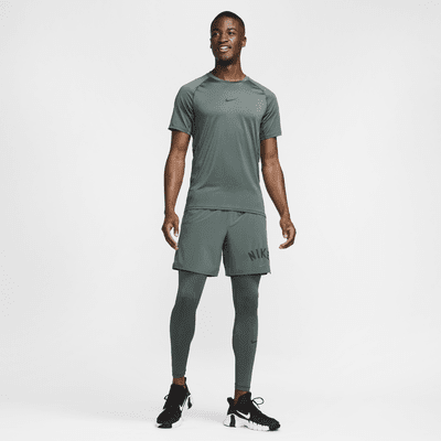 Nike Pro Dri-FIT testhezálló férfi fitnesznadrág