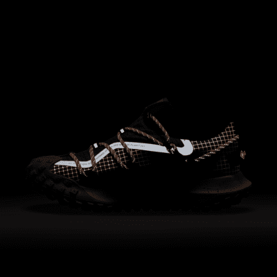 ナイキ ACG マウンテン フライ LOW GORE-TEX SE メンズシューズ