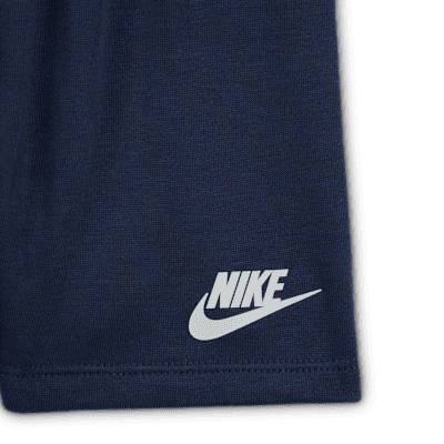 Completo con t-shirt stampata shorts in French Terry leggeri Nike Sportswear – Bebè (12-24 mesi)