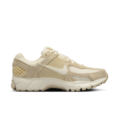 Nike Zoom Vomero 5 Women's Shoe