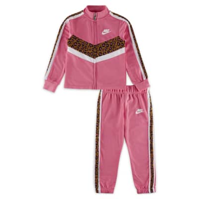 younger boys nike tracksuit