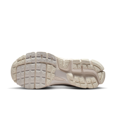 Nike Zoom Vomero 5 Women's Shoe