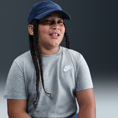 T-Shirt Nike Sportswear για μεγάλα παιδιά (μεγαλύτερο μέγεθος)