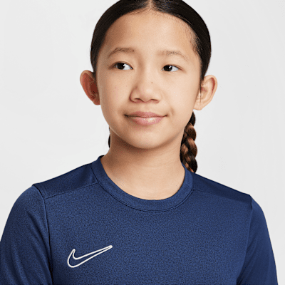 Nike Academy Dri-FIT Fußballoberteil (ältere Kinder)