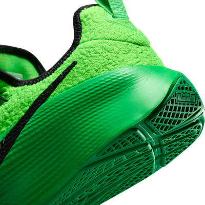 Tenis de entrenamiento para hombre LeBron TR 1