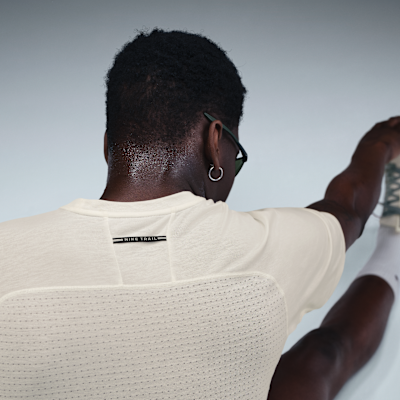 Haut de running à manches courtes Dri-FIT ADV Nike Solar Chase pour homme