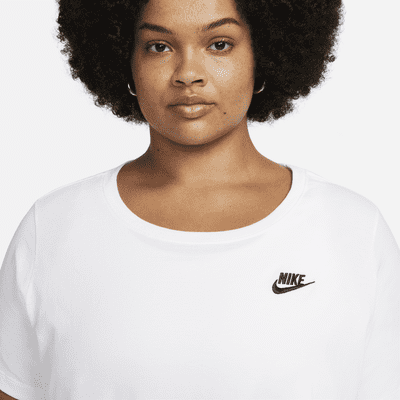 Tee-shirt Nike Sportswear Club Essentials pour femme (grande taille)