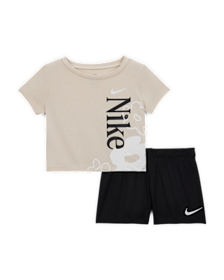 Детская футболка Nike Baby (12-24M) Wild Flower and Mesh Shorts Set