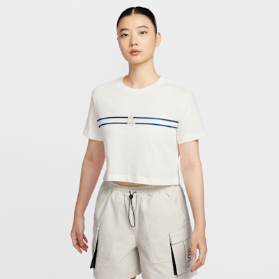 Nike Sportswear Club