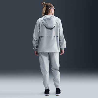 Γυναικείο ποδοσφαιρικό υφαντό τζάκετ με κουκούλα Nike Μπαρτσελόνα Essential Repel