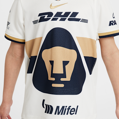 Kit de 3 piezas de fútbol Nike Replica para niños talla pequeña Pumas UNAM 2025/26 Stadium Home