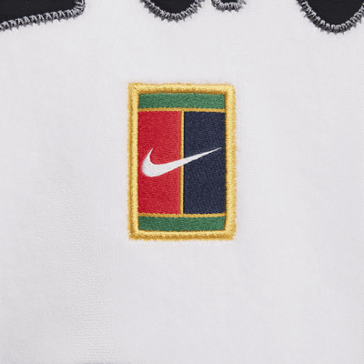 NikeCourt Heritage Ekstra Bol Kesimli Sıfır Yakalı Grafikli Kadın Tenis Sweatshirt'ü