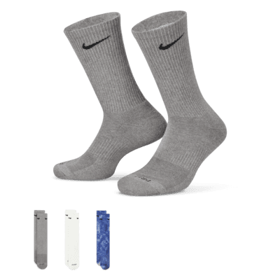Nike Everyday Plus Cushioned Crew Socks (3 Pairs). Nike VN