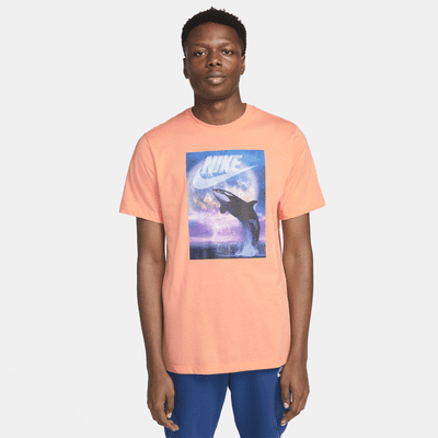 nike graphic tee mens