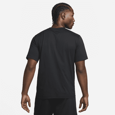 Camisola versátil de manga curta Dri-FIT UV Nike Hyverse para homem