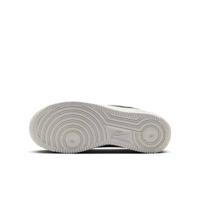 Nike Air Force 1 Older Kids' Shoes