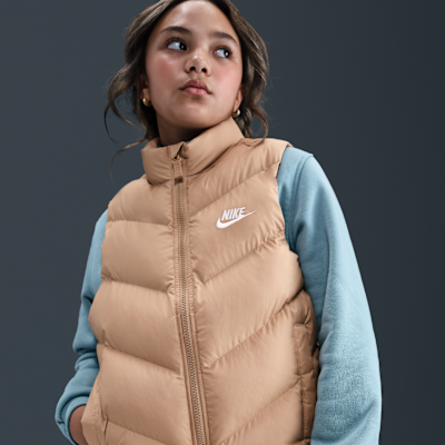 Nike Sportswear All Day Play Older Kids' Therma-FIT Loose-Fit Puffer Gilet