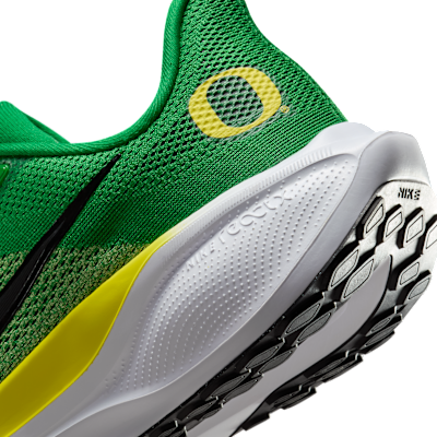 Oregon Pegasus 41 Men's Nike College Road Running Shoes