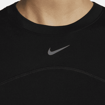 เสื้อวิ่งคอกลมผู้หญิง Nike Dri-FIT Swift Element UV