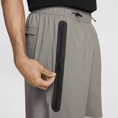 Pantalon oversize tissé Nike Tech pour homme