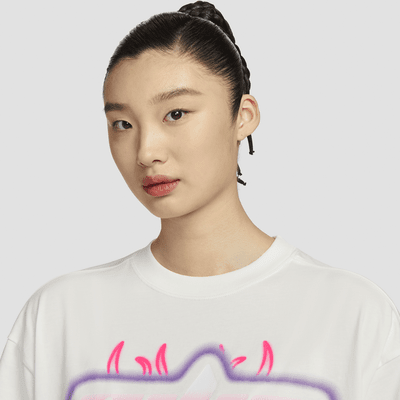 Nike Sportswear 女款加大尺寸短袖 T 恤