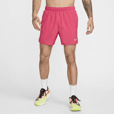 Shorts de correr Dri-FIT de 13 cm con forro de ropa interior para hombre Nike Challenger