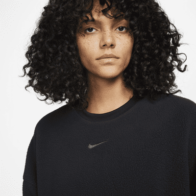 Nike Sportswear Plush Women's Oversized Crew-Neck Mod Crop Sweatshirt ...