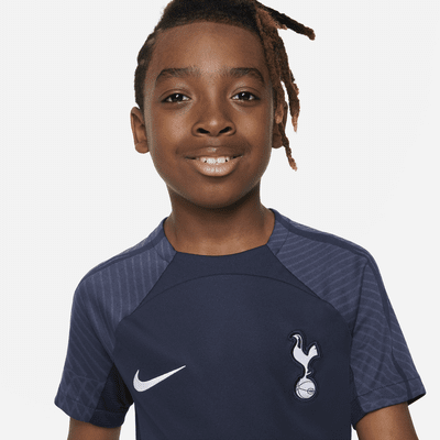 Playera de fútbol de tejido Knit Nike Dri-FIT para niños de talla ...