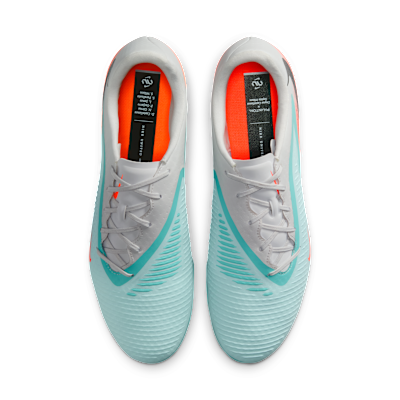 Nike United Phantom 6 Low Academy Multi-Ground Football Boots
