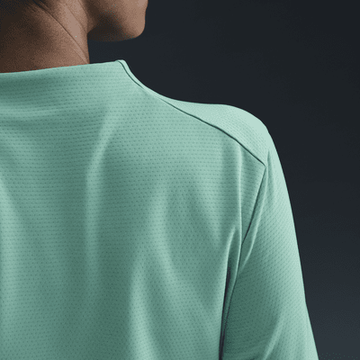 Playera de medio cierre para mujer Nike Dri-FIT UV Advantage